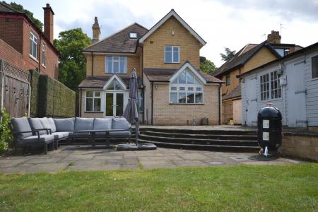 4 bedroom Detached house for sale in Beverley Road, Hull, HU6