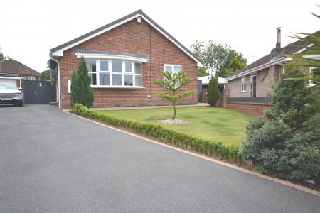 3 bedroom Bungalow for sale in Harrison Close, Sproatley, HU11