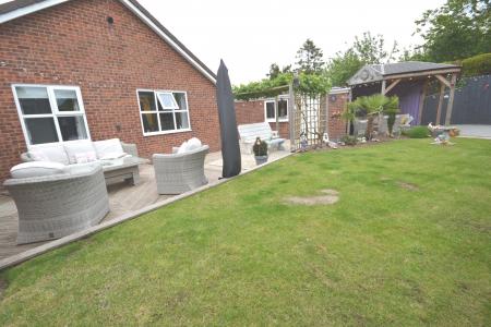 3 bedroom Bungalow for sale in Harrison Close, Sproatley, HU11
