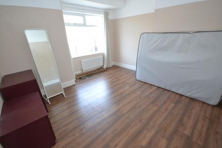 2 bedroom Terraced House for sale in Rustenburg Street, Hull, HU9