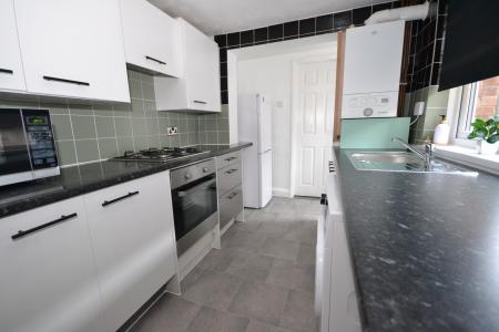 3 bedroom End of terrace house for sale in Northfield Villas, Hull, HU9