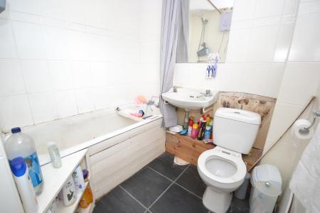 3 bedroom Terraced House for sale in whitstone close, Bransholme, Hull, HU7