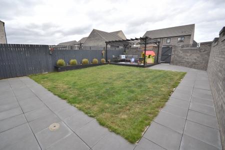 3 bedroom Semi-detached house for sale in Crusoe Road, Kingswood, Hull, HU7