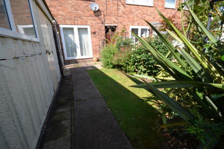 3 bedroom Terraced House for sale in Cotterdale, Hull, HU7