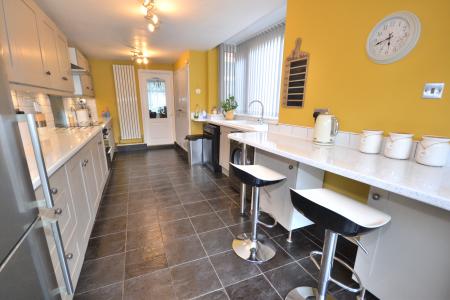 3 bedroom Terraced House for sale in Newcomen Street, Hull, HU9