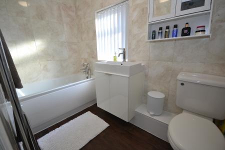 3 bedroom Terraced House for sale in Newcomen Street, Hull, HU9