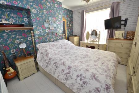 3 bedroom Terraced House for sale in Newcomen Street, Hull, HU9
