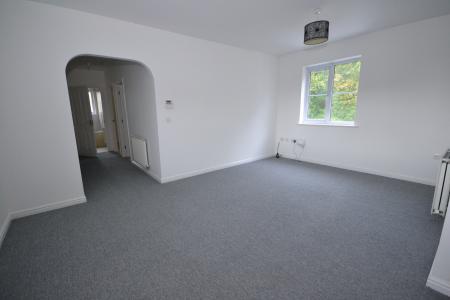 2 bedroom Character Property to let in Selset Way, Kingswood, Hull, HU7