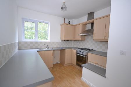 2 bedroom Character Property to let in Selset Way, Kingswood, Hull, HU7