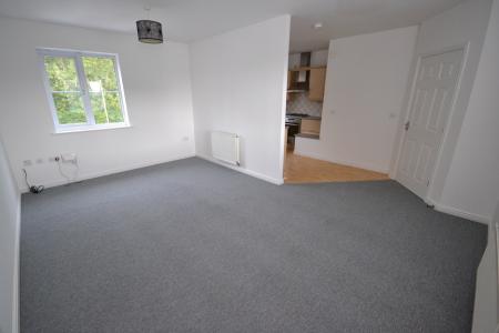 2 bedroom Character Property to let in Selset Way, Kingswood, Hull, HU7