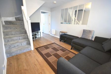 2 bedroom Semi-detached house to let in Hayton Grove, Hull, HU4