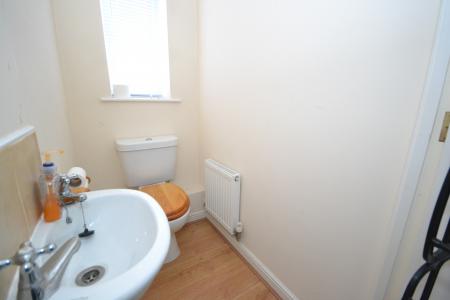 2 bedroom Semi-detached house to let in Hayton Grove, Hull, HU4