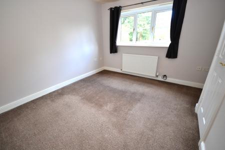 2 bedroom Terraced House to let in Pinderfield Close, Hull, HU8