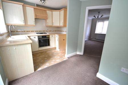 2 bedroom Terraced House to let in Pinderfield Close, Hull, HU8
