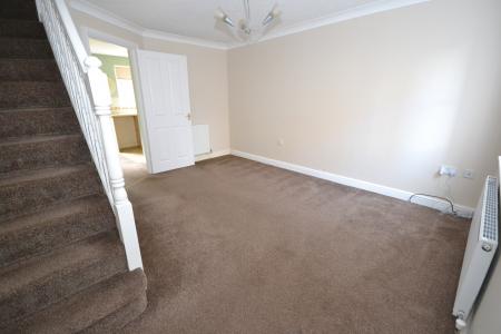 2 bedroom Terraced House to let in Pinderfield Close, Hull, HU8