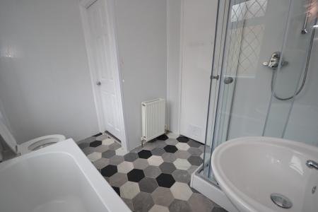 3 bedroom Terraced House to let in Griffin Road, Hull, HU9