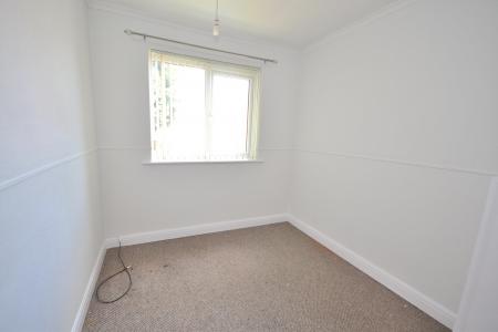 2 bedroom Semi-detached house to let in Glebe Road, Hull, HU7