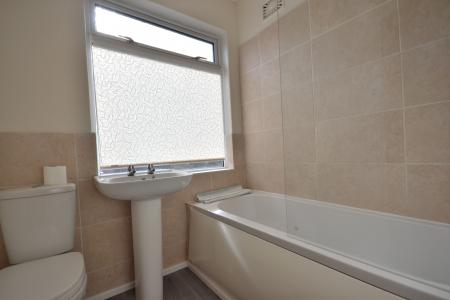 1 bedroom Flat to let in Endike Lane, Hull, HU6