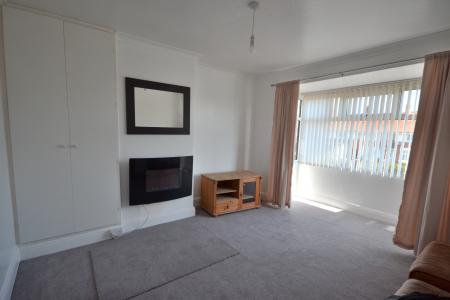 1 bedroom Flat to let in Endike Lane, Hull, HU6