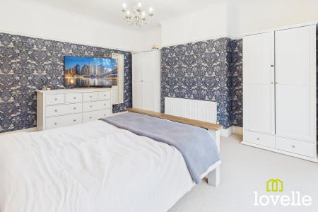 4 bedroom Detached house for sale in Beverley Road, Kingston upon Hull, HU6