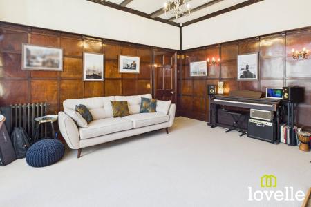 4 bedroom Detached house for sale in Beverley Road, Kingston upon Hull, HU6