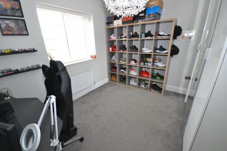 3 bedroom Semi-detached house for sale in Crusoe Road, Kingswood, Hull, HU7