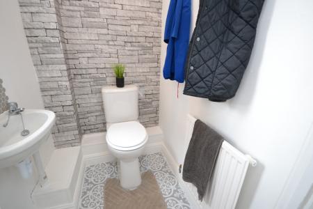 3 bedroom Terraced House for sale in Eversfield Close, Kingswood, Hull, HU7