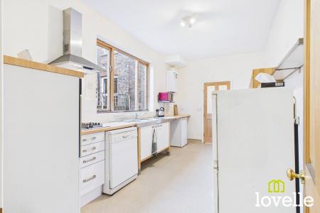 3 bedroom Terraced House for sale in Hutt Street, Kingston upon Hull, HU3