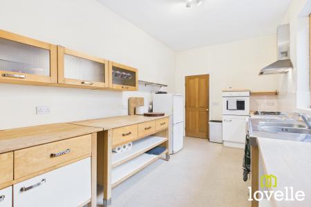 3 bedroom Terraced House for sale in Hutt Street, Kingston upon Hull, HU3