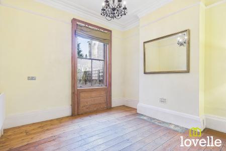 3 bedroom Terraced House for sale in Hutt Street, Kingston upon Hull, HU3