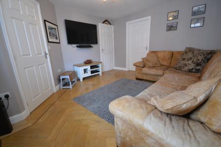 3 bedroom Semi-detached house for sale in Hyde Park Road, Kingswood, Hull, HU7