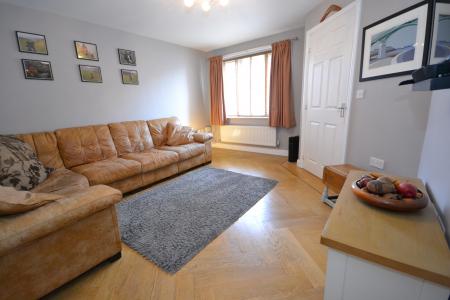 3 bedroom Semi-detached house for sale in Hyde Park Road, Kingswood, Hull, HU7