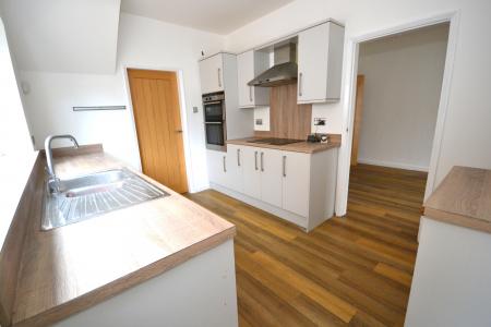 3 bedroom Semi-detached house for sale in Inglemire Lane, Hull, HU6