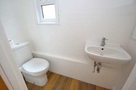 3 bedroom Semi-detached house for sale in Inglemire Lane, Hull, HU6