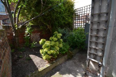 2 bedroom Terraced House for sale in Lanark Street, Hull, HU5