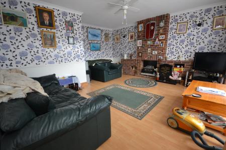 3 bedroom Terraced House for sale in Madron Close, Bransholme, Hull, HU7
