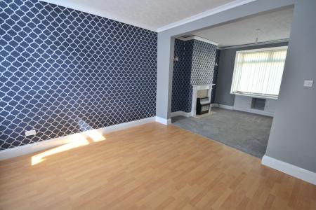 2 bedroom Terraced House for sale in Myrtle Avenue, Hull, HU9