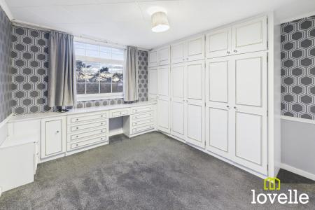 2 bedroom Terraced House for sale in Perran Close, Kingston upon Hull, HU7