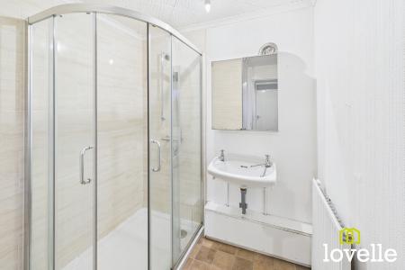 2 bedroom Terraced House for sale in Perran Close, Kingston upon Hull, HU7