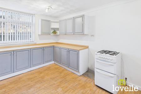 2 bedroom Terraced House for sale in Perran Close, Kingston upon Hull, HU7