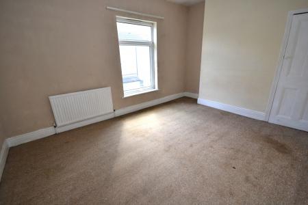 2 bedroom Terraced House for sale in Perry Street, Hull, HU3