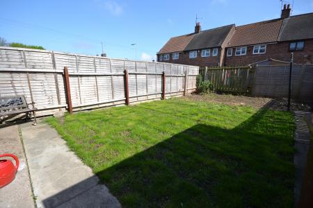 2 bedroom Terraced House for sale in Silkstone Walk, Barnsley Street, Hull, HU8