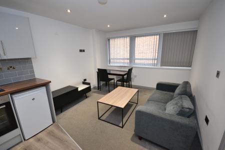 1 bedroom Flat for sale in South Street, Kingston upon Hull, HU1