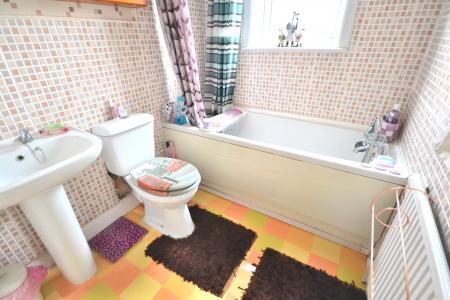 3 bedroom Terraced House for sale in Stanhope Avenue, Hull, HU9