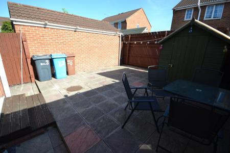 2 bedroom Semi-detached house for sale in Strawberry Gardens, Hull, HU9