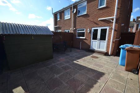 2 bedroom Semi-detached house for sale in Strawberry Gardens, Hull, HU9