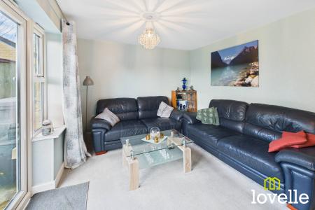 4 bedroom Semi-detached house for sale in Frances Brady Way, Kingston upon Hull, HU9