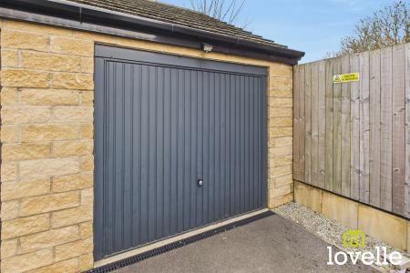 4 bedroom Semi-detached house for sale in Frances Brady Way, Kingston upon Hull, HU9