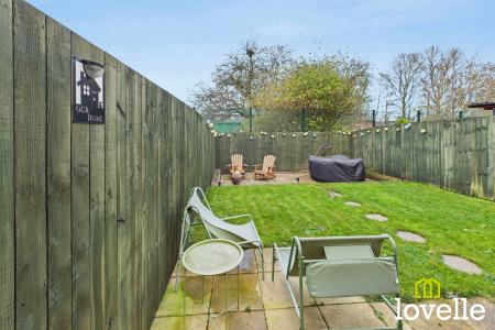 4 bedroom Semi-detached house for sale in Frances Brady Way, Kingston upon Hull, HU9