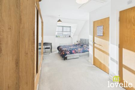 4 bedroom Semi-detached house for sale in Frances Brady Way, Kingston upon Hull, HU9